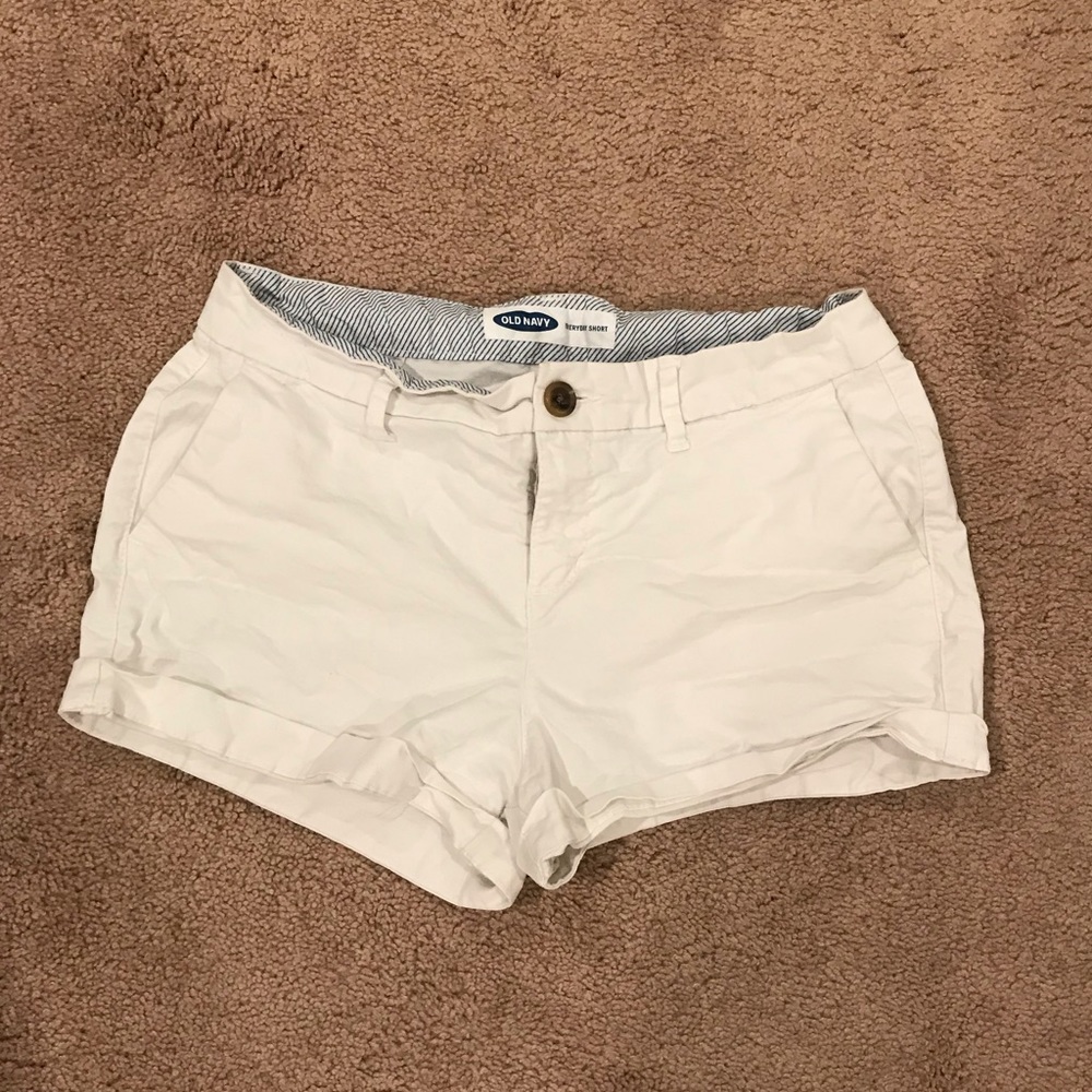 Old Navy | Everyday Short White Shorts, 2